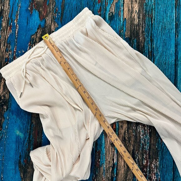 NWT Coofandy Mens 2 Piece Short Sleeve Button Down Shirt & Loose Pants Set XL - Picture 11 of 12